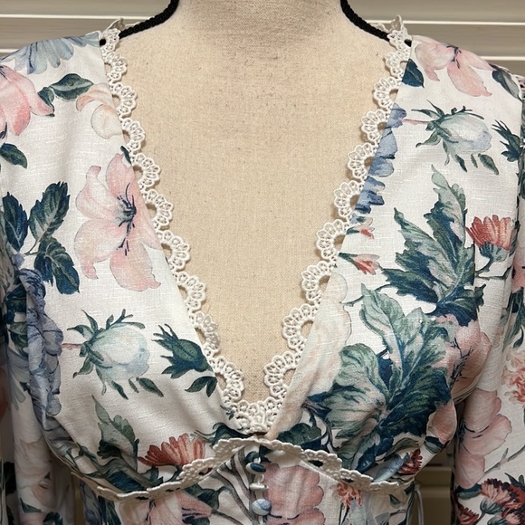 142. Luxxel No Love Lost Floral, Crochet Romper with Pockets, Size Large, NWT - Picture 6 of 17